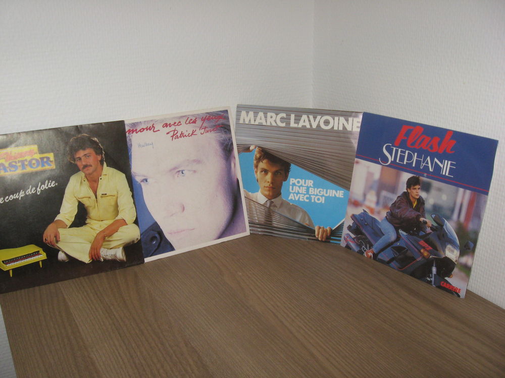 Vinyles 45 tours
Divers CD et vinyles