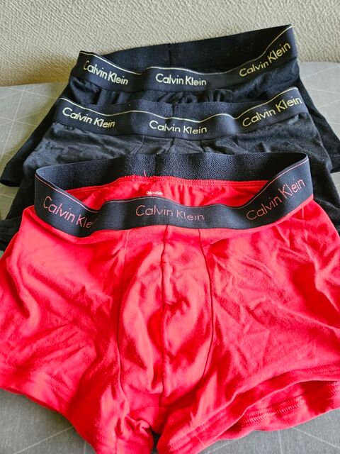 3 cale�ons C.Klein jamais port�s 18 Villars (42)