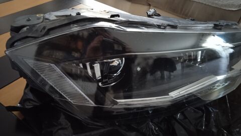 Bloc optique avant de voiture 250 Fr�jus (83)