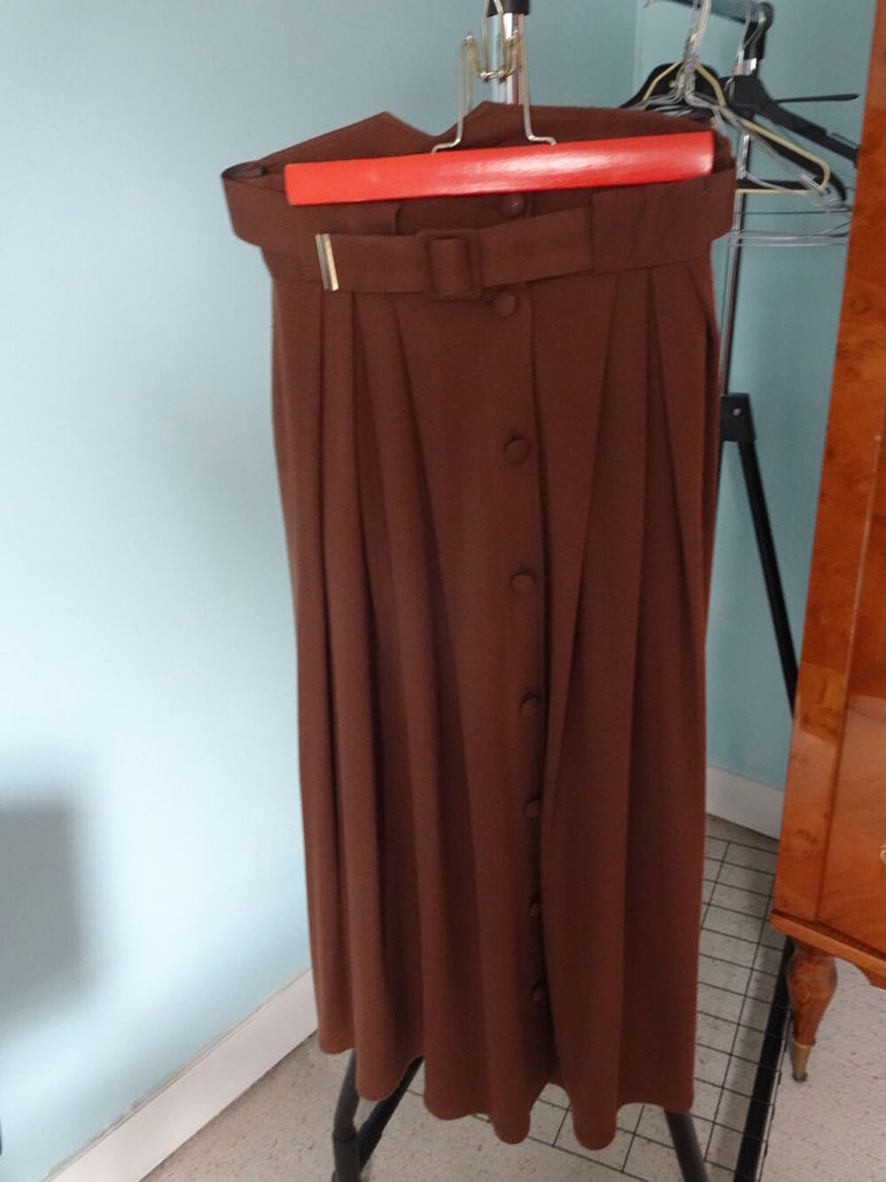 Jupe longue vintage de couleur marron Vtements