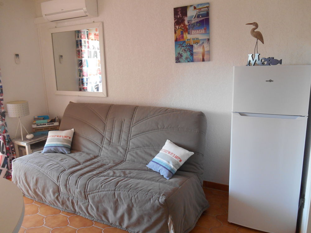  STUDIO BORD DE MER
QUATRE PERSONNES
LA LONDE LES MAURES
Provence-Alpes-Côte d'Azur, La Londe-les-Maures (83250)