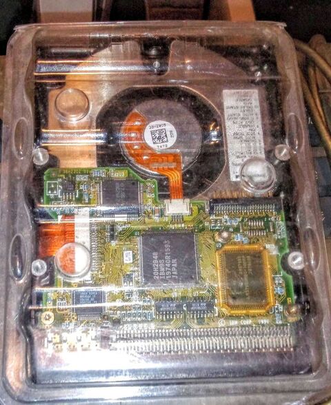 disque dur ata ide. vieux mac.  1.275 go 18 Vendenheim (67)