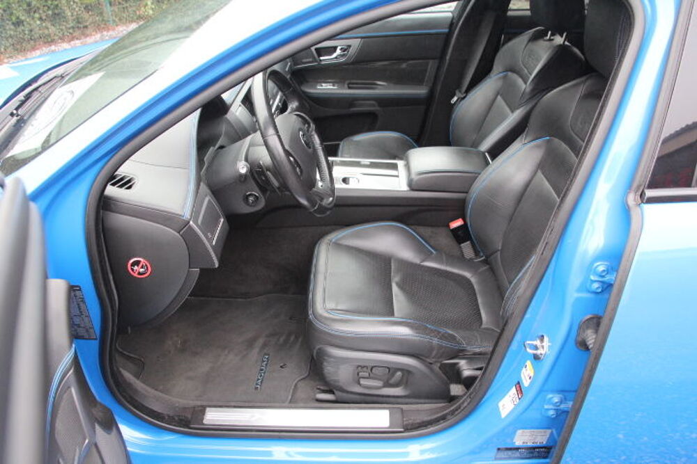 XF Sportbrake V8 5.0 - 550 Suraliment&eacute; R-S A 2014 occasion 59310 Auchy-lez-Orchies