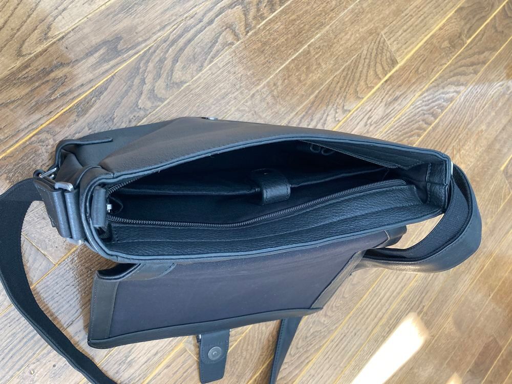 Besace cuir noir Arthur et Aston Maroquinerie