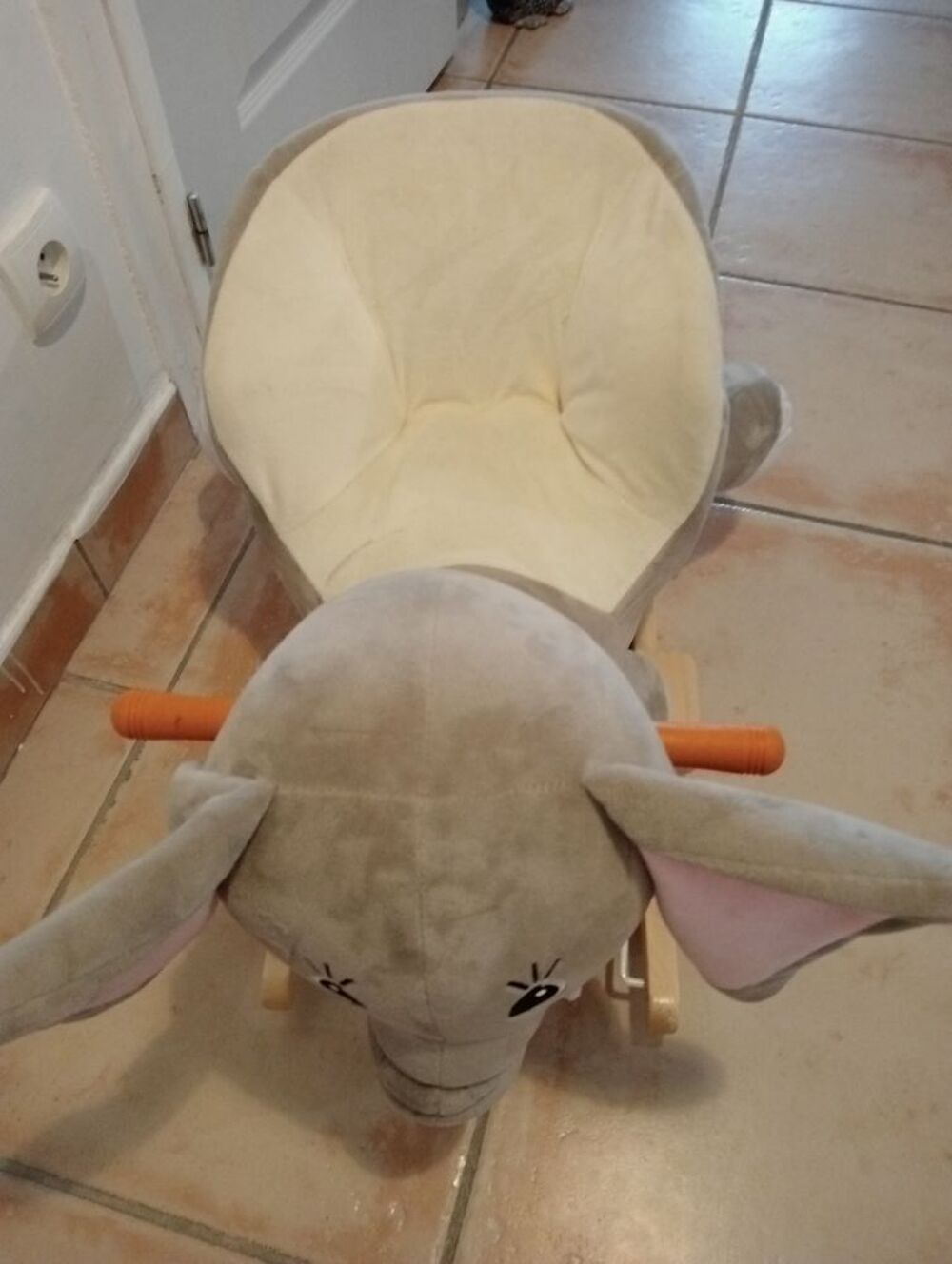 &Eacute;l&eacute;phant a bascule et roulette Puériculture