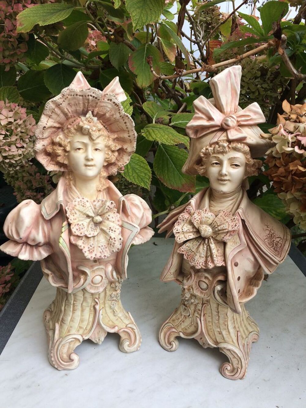 COUPLE STATUES Décoration