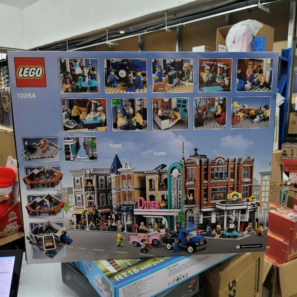 LEGO 10264, Corner Garage, Neuf &amp; Scell&eacute;, Excellent &Eacute;tat Jeux / jouets
