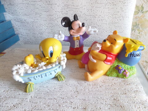 tirelire  MICKEY  TITI    WINNIE   L OURSON 7 Lyon 8 (69)
