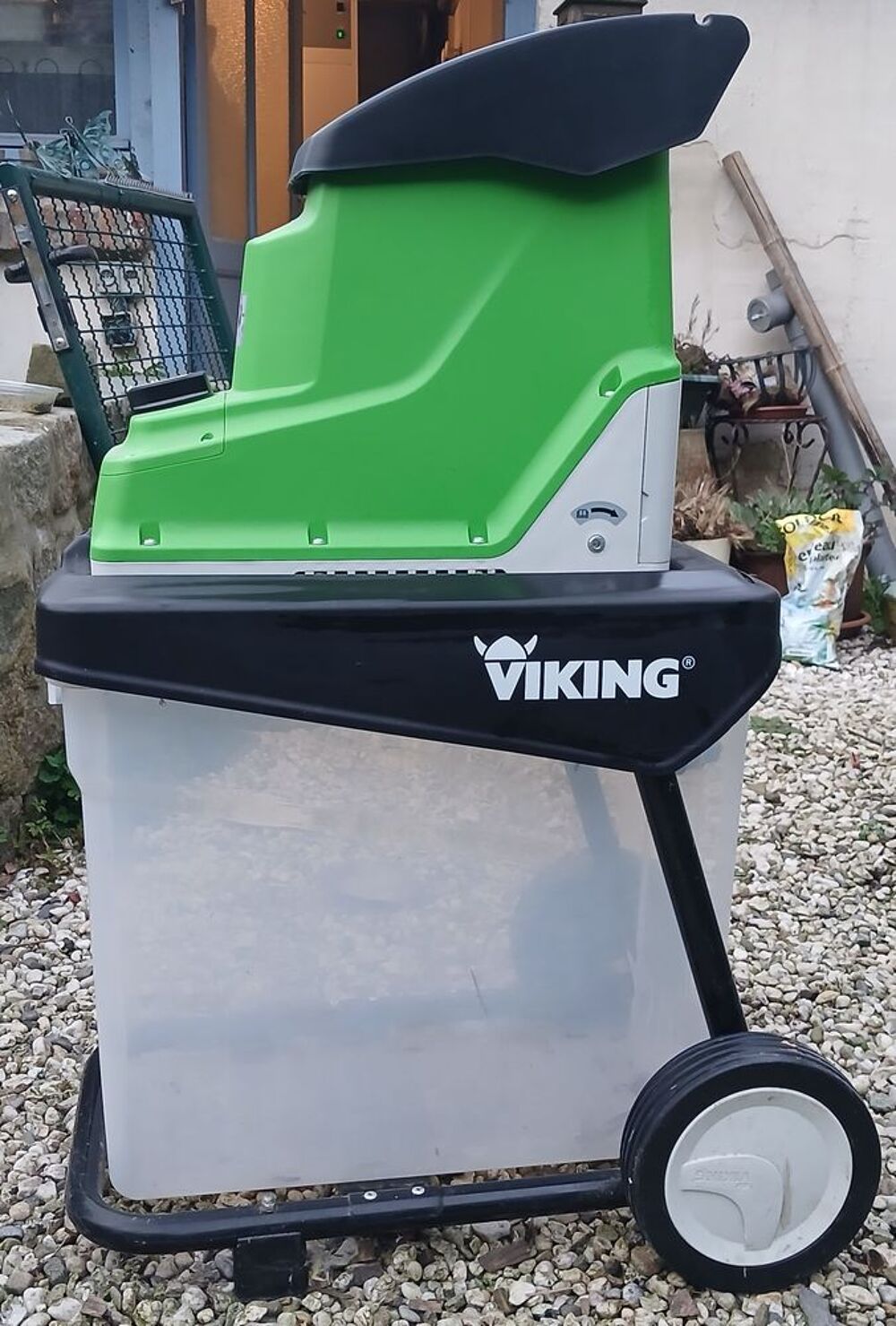 Broyeur &agrave; v&eacute;g&eacute;taux Viking Jardin