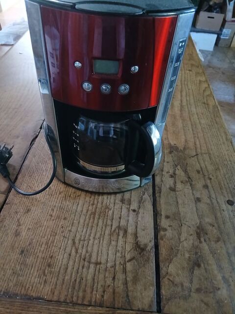 Cafetire Russel Hobbs programmable 25 Neuilh (65)