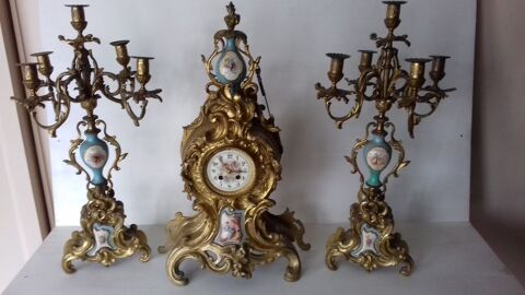 ensemble pendule et candlabres  en  bronze dor 2400 Chtillon-sur-Seine (21)