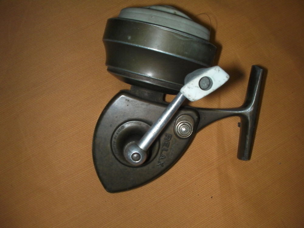 Moulinet lancer capot&eacute; LUXOR RELAX Sports