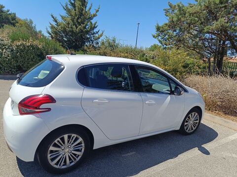 Peugeot 208 1.2 PureTech 110ch S&S EAT6 Tech Edition 2018 occasion Salon-de-Provence 13300