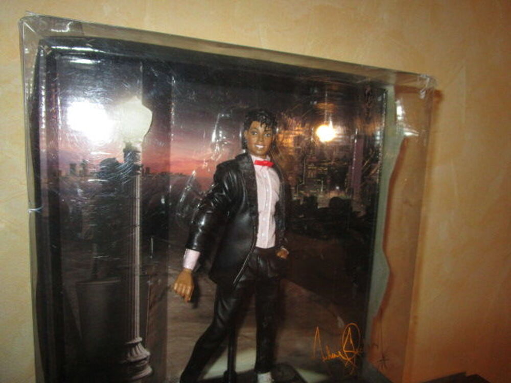 VIELLE FIGURINE MICHAEL JACKSON "BILLIE JEAN" LOT BLM5F 