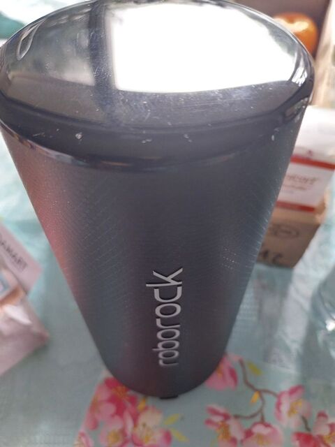 Batterie avec couvercle d'un aspirateur Roborock F25ACECombo Paris 5 (75)