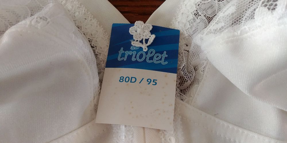 soutien - gorge Triolet &eacute;cru Vêtements