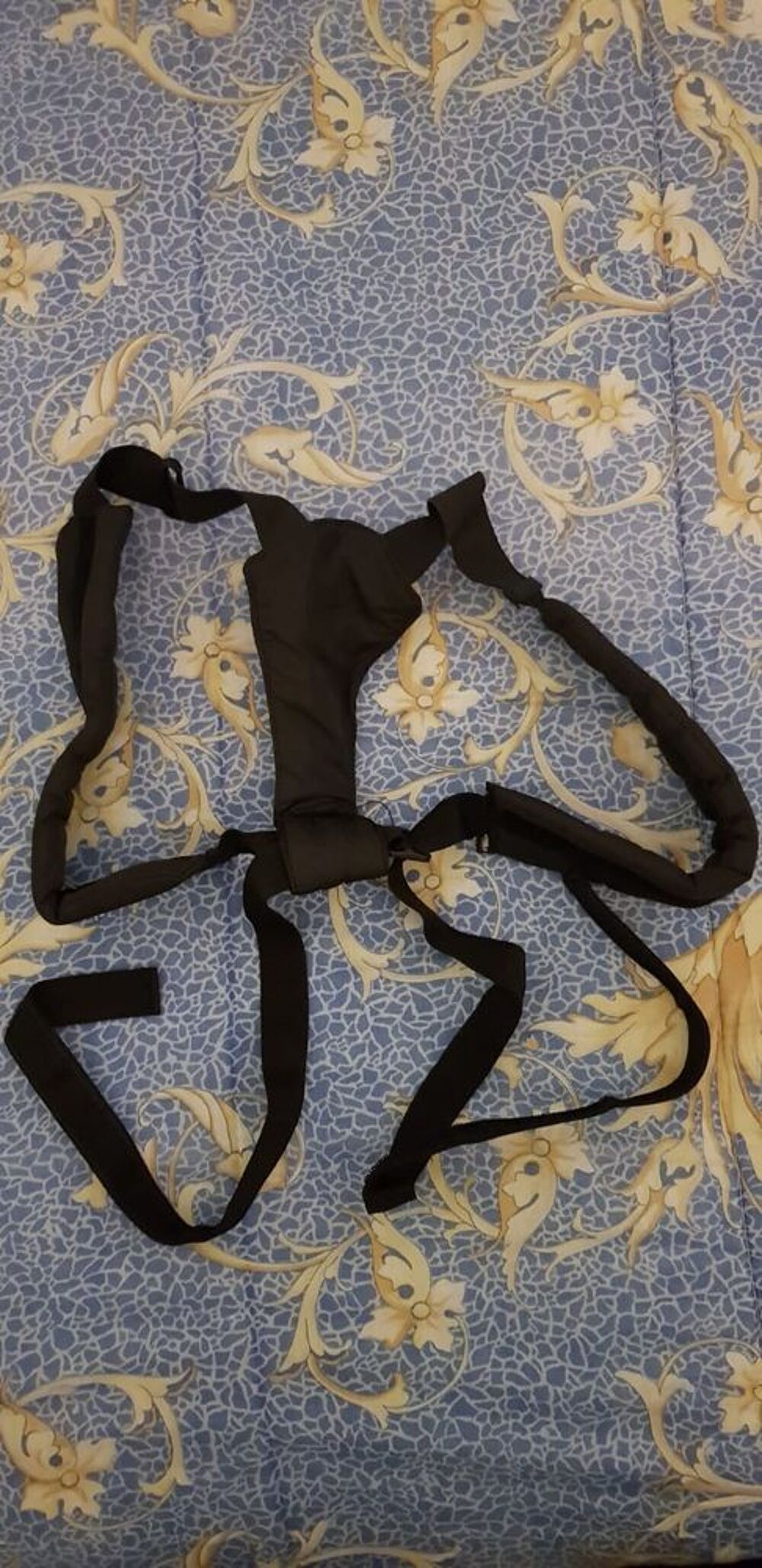 Correcteur de posture noir en tr&egrave;s bon &eacute;tat 100% polyester Vêtements