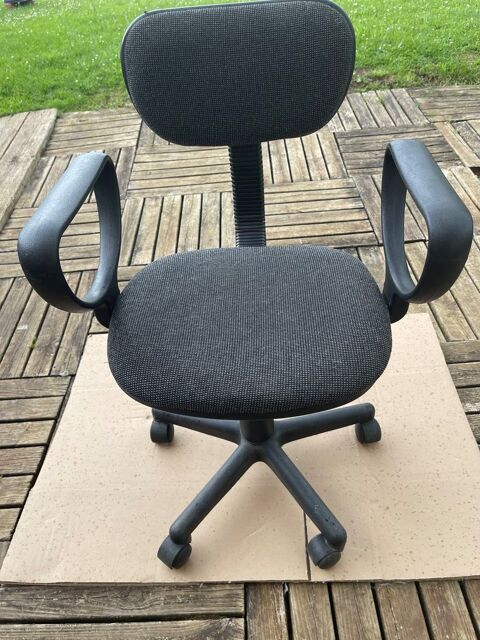 Fauteuil de bureau 55 Mauprvoir (86)