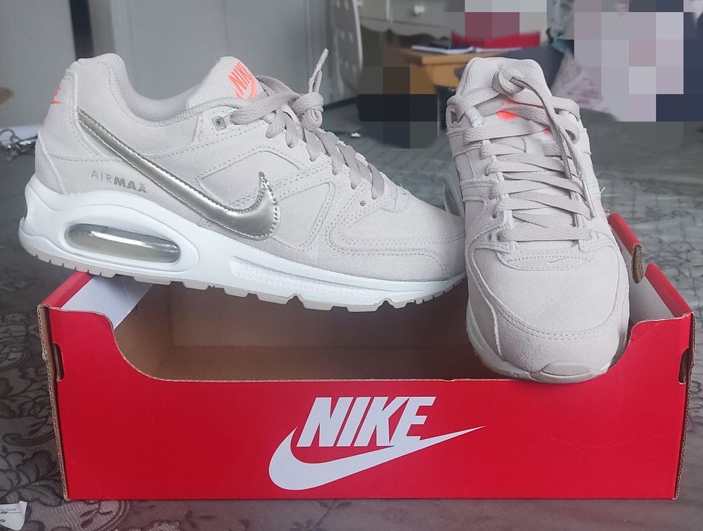 Nike Air Max Command string metallic Neuve Taille 38 femme Chaussures