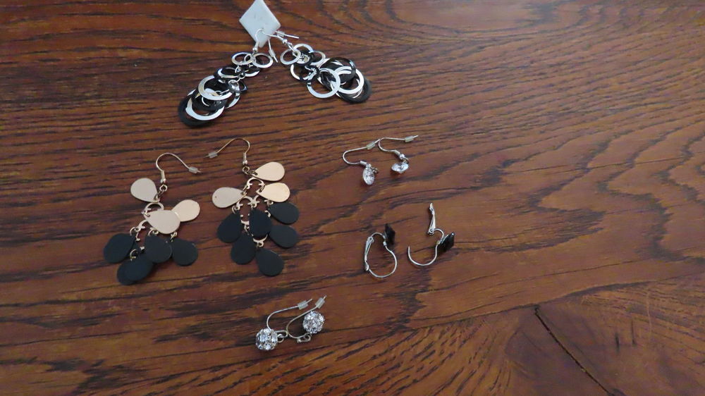 Boucles d'oreilles Bijoux et montres
