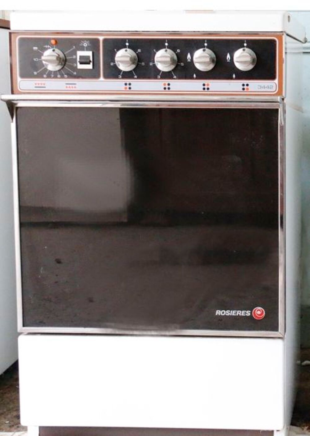 Cuisini&egrave;re mixte Rosi&egrave;res Bon &eacute;tat Electroménager