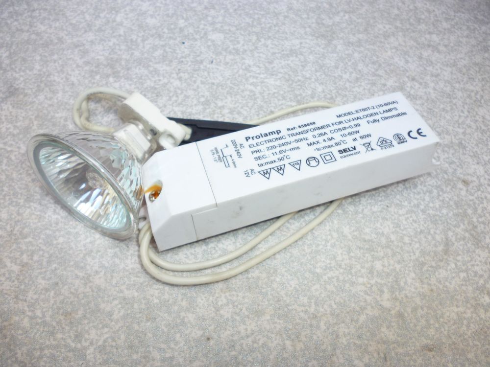 Transformateur &eacute;lectronique pour ampoule halog&egrave;ne Bricolage
