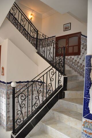  Maison � vendre 6 pi�ces 300 m� Nedroma wilaya de tlemcem