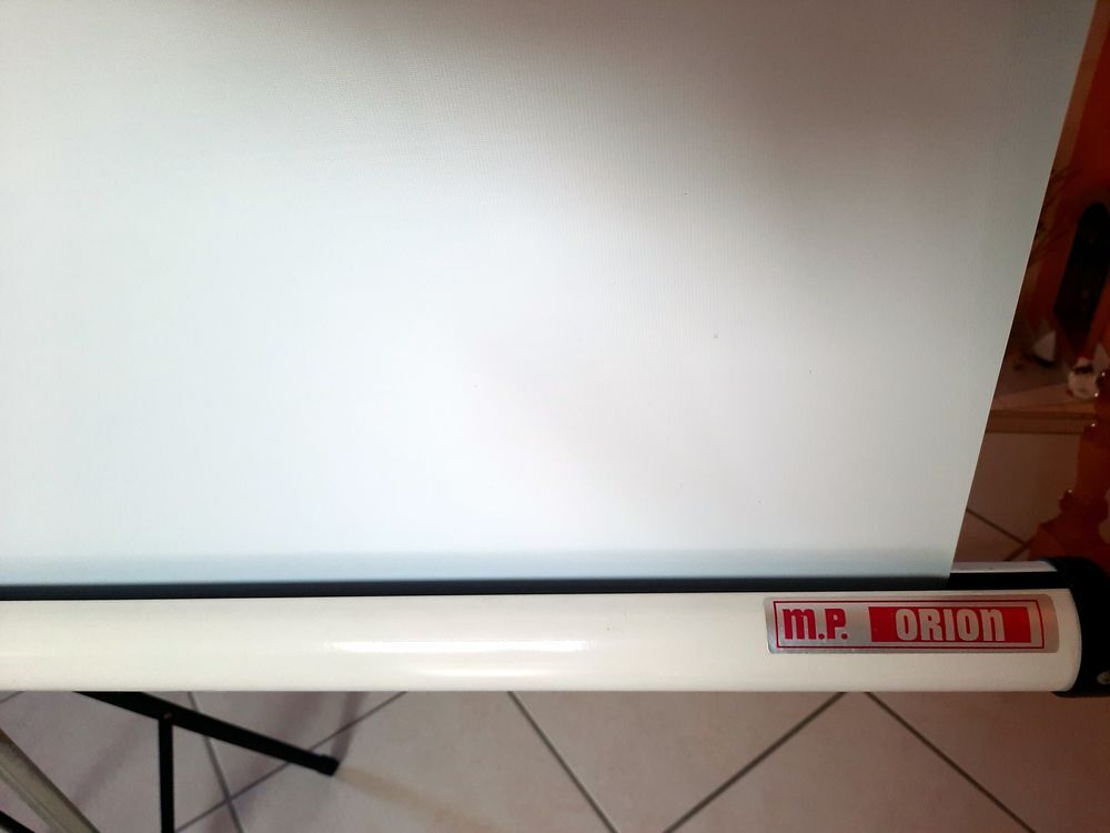 ECRAN DE RETROPROJECTION
pour projection vid&eacute;os, films? Photos/Video/TV
