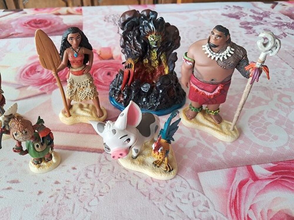 Lot Figurines VAIANA Deluxe Disney dessin anim&eacute; manga japon 