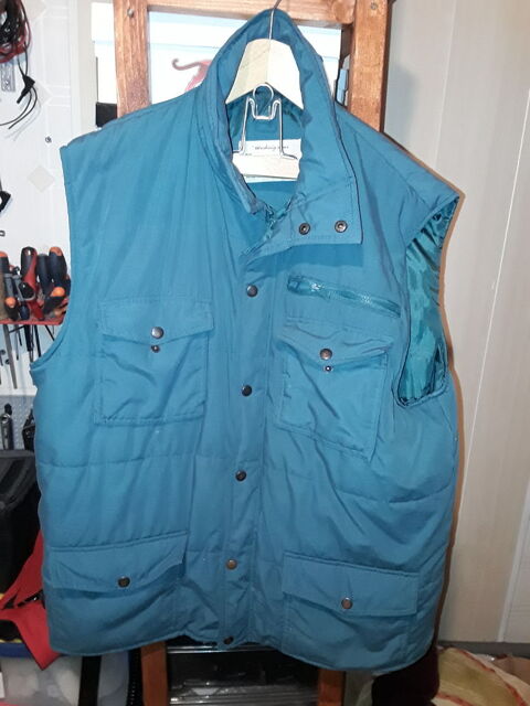 VESTE WORKING WEAR en autre vtement de travail 
11 Serres-Castet (64)