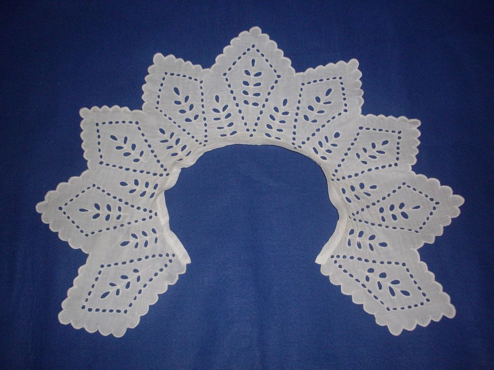 Un petit col ancien ? broderie d&eacute;coup&eacute;e Vtements