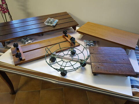 SUPPORTS de POTS de FLEURS ou AUTRES
DEPLACEMENT - FACILit� 6 Blanzat (63)