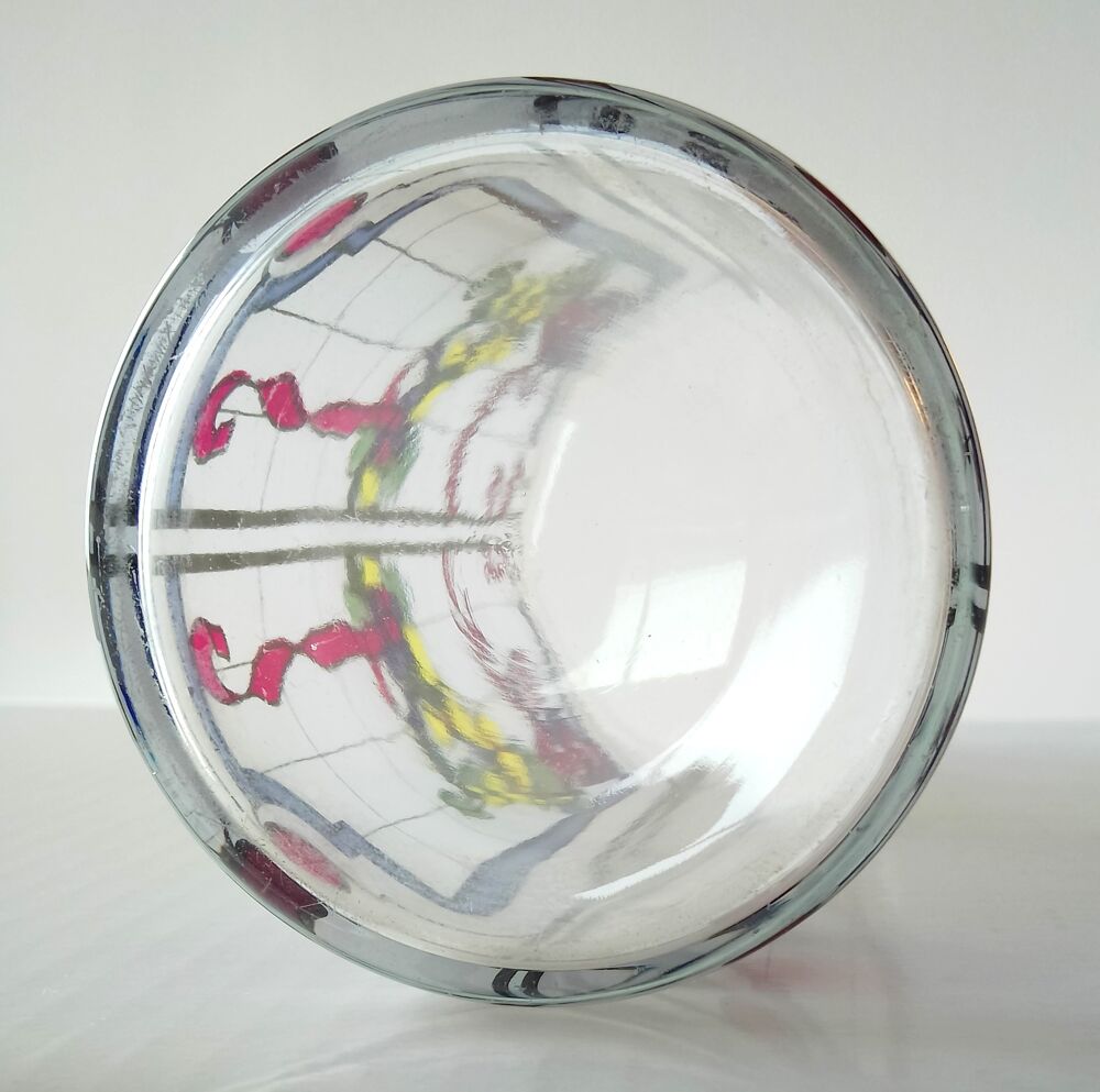Vase en verre transparent &agrave; motif vitrail multicolore TBE Décoration