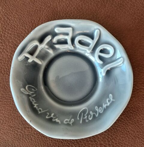 ramasse monnaie coupelle publicitaire vin Pradel  5 Carnon Plage (34)