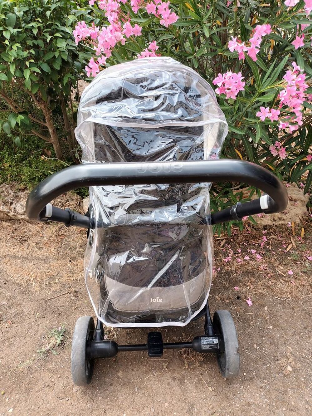 n&eacute;cessaire complet pour b&eacute;b&eacute; poussette, si&egrave;ge auto Mobilier enfants