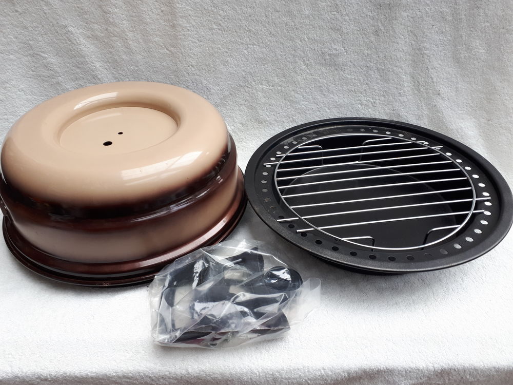 Barbecue grill &agrave; charbon portable neuf Jardin