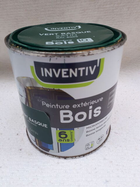 Pot de peinture vert basque neuf 10 Montigny-Lencoup (77)