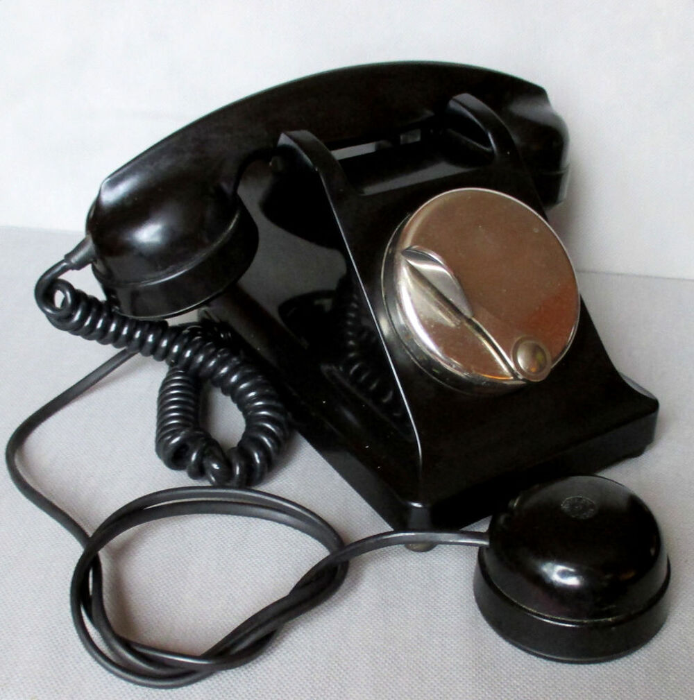 T&eacute;l&eacute;phone U43 bak&eacute;lite (trois mod&egrave;les disponibles) 