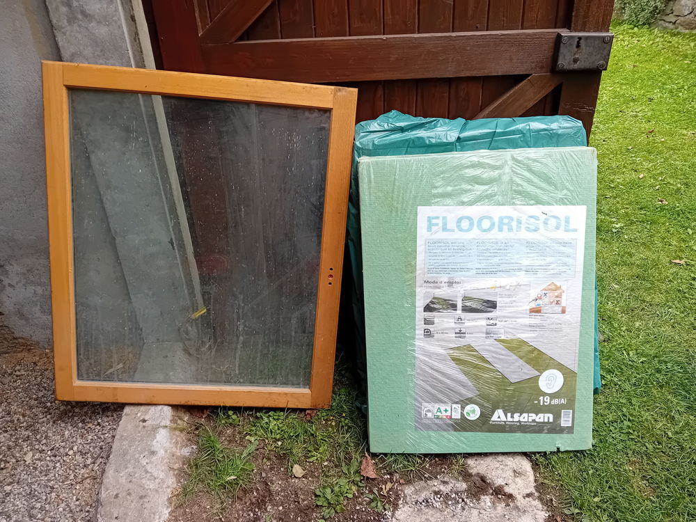 Lot: fen&ecirc;tre double vitrage,floorisol et supralaine Bricolage