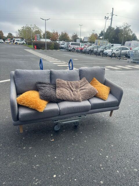 3 Canap�s 500 Montgeron (91)