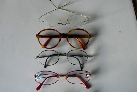 Lot de 4 paires de lunettes de vue 25 Albi (81)