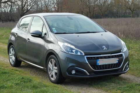 Peugeot 208 PureTech 82ch S&S BVM5 Signature