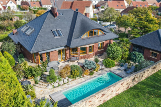  Maison � vendre 9 pi�ces 353 m�