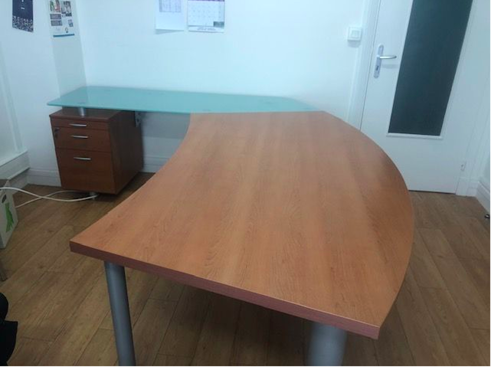magnifique bureau en excellent &eacute;tat Meubles