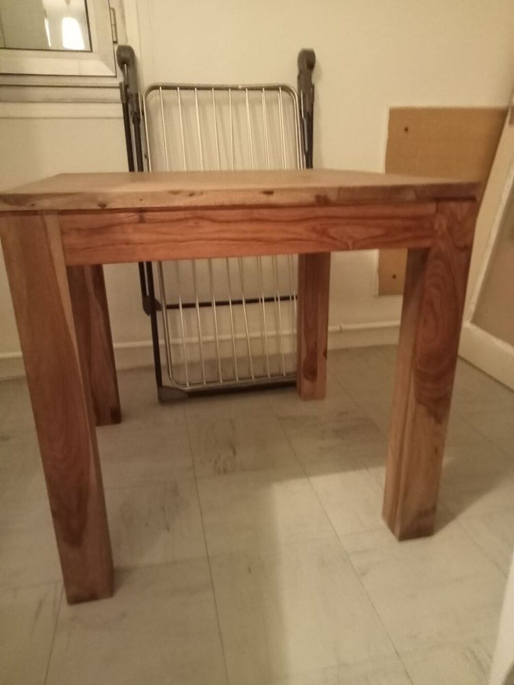 Table &agrave; manger bois massif exotique Meubles