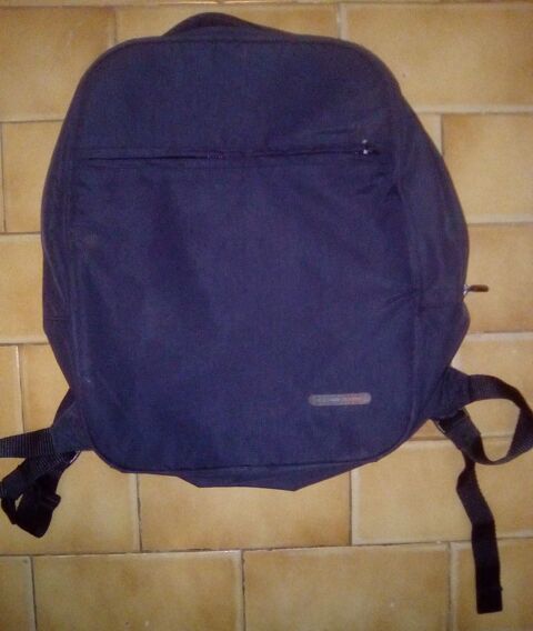 Petit sac  dos Dcathlon classic 8 Beauchamp (95)