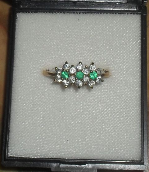 Bague 3 Emeraudes et diamants avec Poinon. 1 Montreuil (93)
