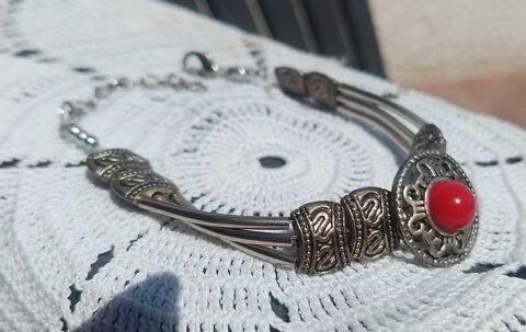 Bracelet Fantaisie en Mtal Vieilli et Pierre de Corail Neuf 10 La Fert-Alais (91)