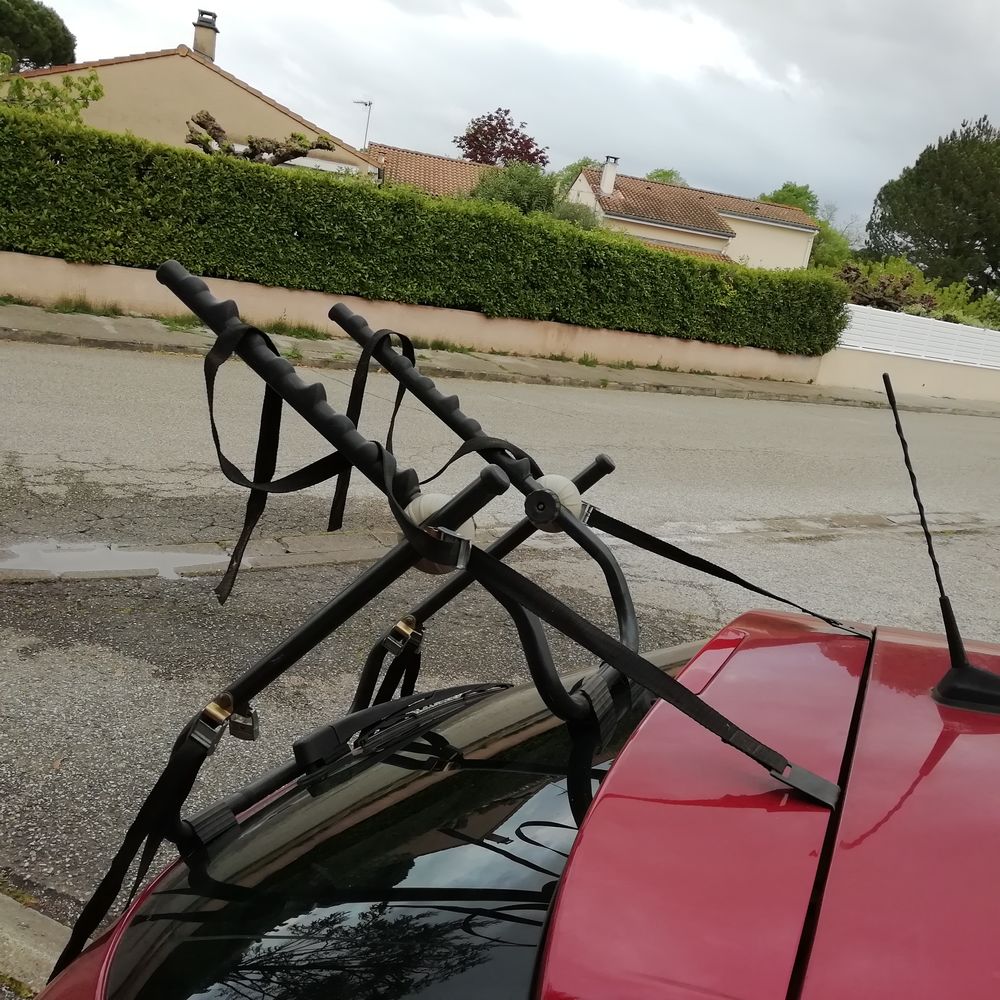 Porte-v&eacute;lo &agrave; fixer sur haillon arri&egrave;re Vélos