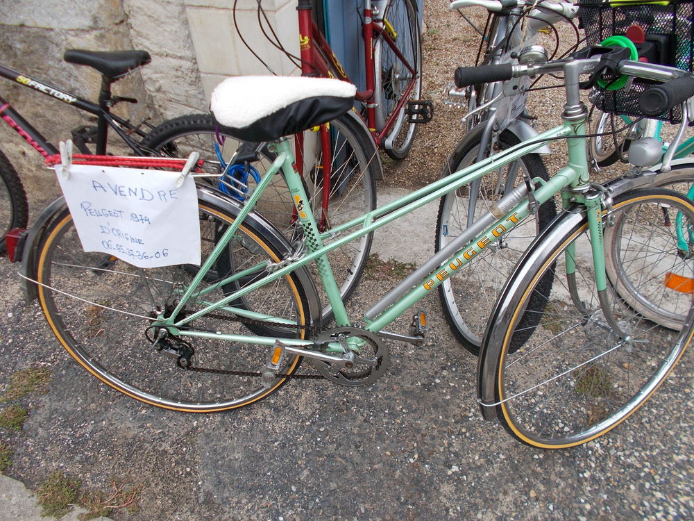 velo mixte peugeot model mistrale 1975 d'origine rare Vélos